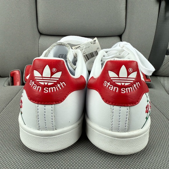 Adidas Women\'s White and Red Floral Stan Smith Sneakers
